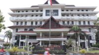 kantor-walkt-manado-dfkjbvngfk
